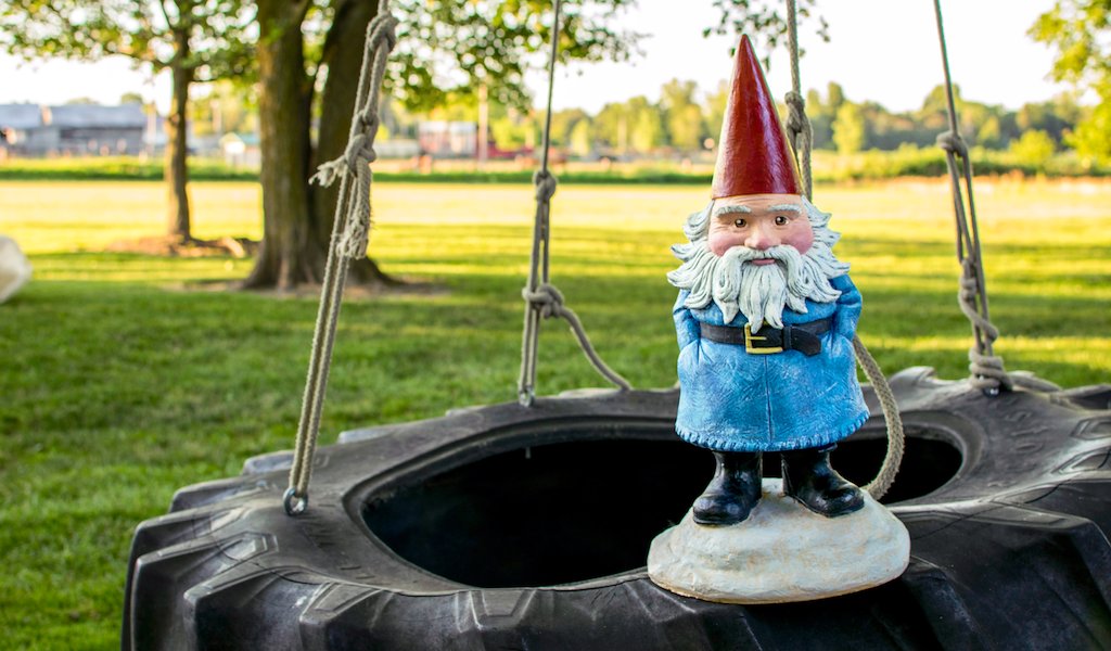 RoamingGnomee's tweet photo. Summer might be swinging to a stop, but that doesn’t mean you have to. #KeepOnRoaming https://t.co/QxzmeZSeRa