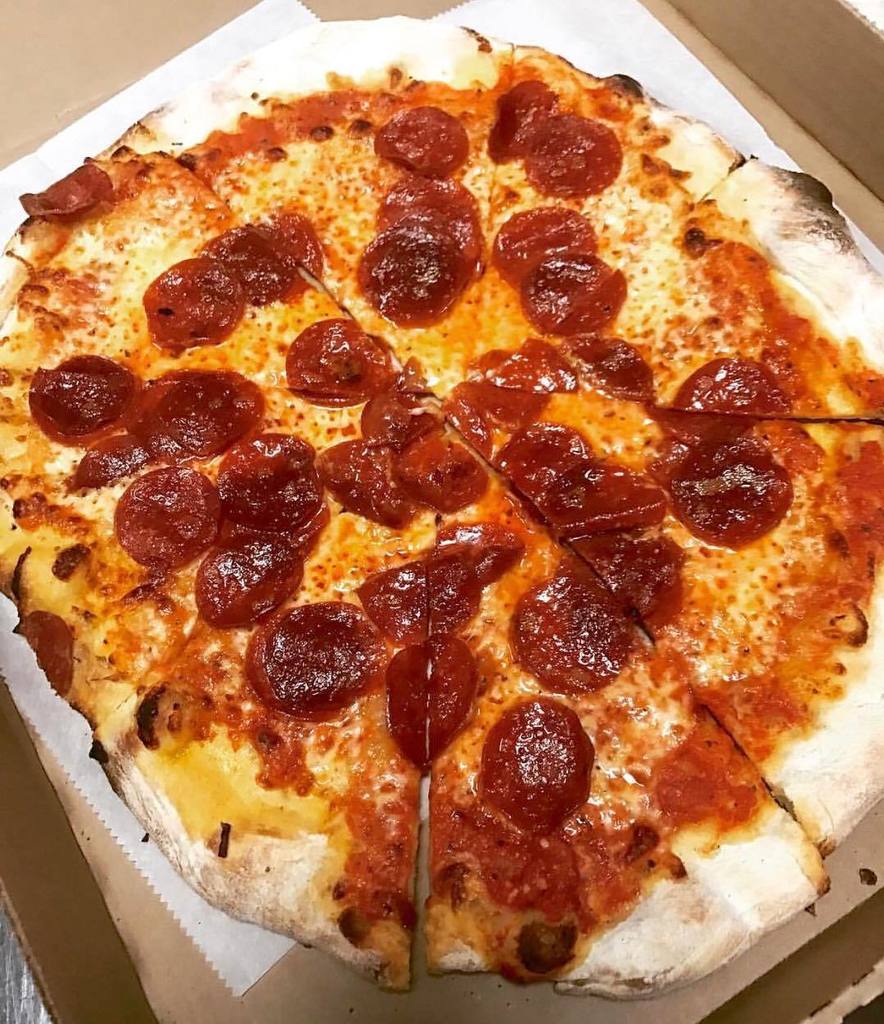 RIFoodFights's tweet photo. Did someone say, "Pepperoni?"
🍕 @cobblestonespizzari 🍕
TAG friends you'd share with!
#rifoodfights #buylocalri #ri… https://t.co/IItjQ3IhsA https://t.co/Ify9J224hJ