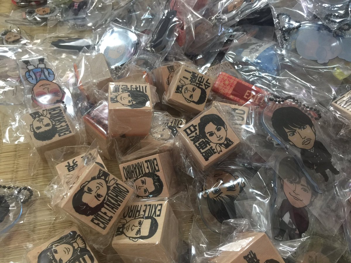 tatchin0902's tweet photo. 【拡散希望】
メンバーにより100円から〜‼️
EGはまとめて買ってくれる方、50円から〜‼️
RT後にDMお願いします！

返事遅れてしまうかもしれませんが、順番に返信します！
たくさん引き取ってくれる方優先です(＞＜)！
よろしくお願いいたします。 https://t.co/q30XknVhLd