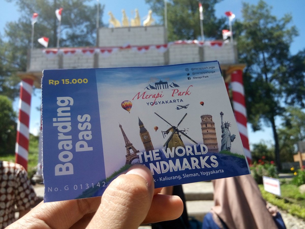 harga tiket masuk the world landmark Merapi park