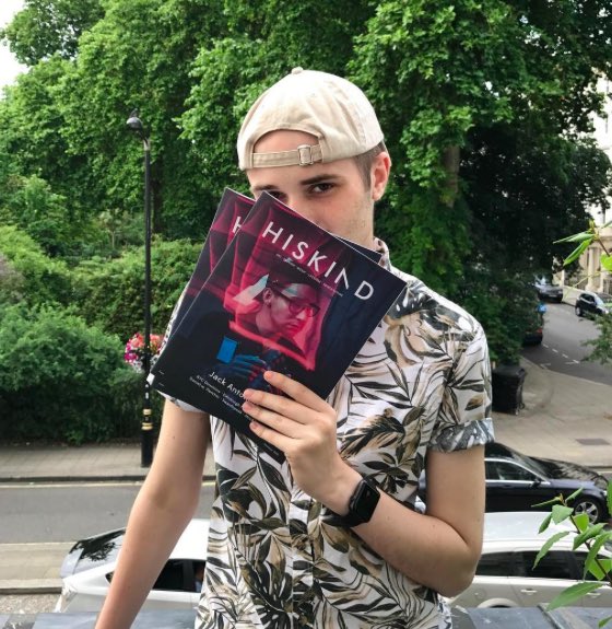 TracyKawalik's tweet photo. Talented writer. Ferocious Pioneer. Your courage &amp; words will inspire me always xXx 💔💔💔 @deanvictorr @HISKIND #LGBTQ https://t.co/MWCHjOVviG