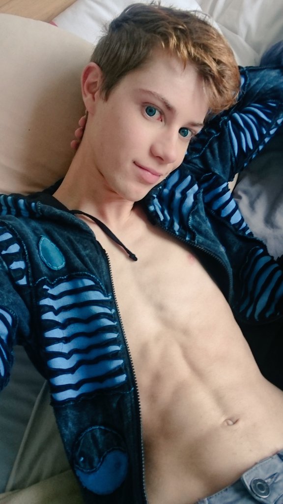 Ryan_Chameleon's tweet image. Come join me, online now at chaturbate.com/sexychameleon #chaturbate