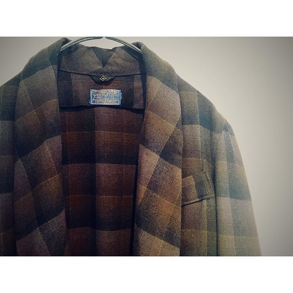 RUMHOLEberuf's tweet photo. Special Vintage
1960's "PENDLETON"
Brown Shadow Check Wool Robe
#pendleton #robe #check #shadowcheck #wool #60s #ootd #coordinate #vintage… https://t.co/3inIWugW0P