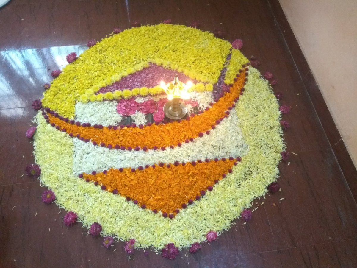 Athirac3's tweet photo. HAPPY ONAM ......from me @Athirac3  
Let all my twitter frnds and their family live in peace and with lots of hapiness❤ https://t.co/yY3as9WuNs