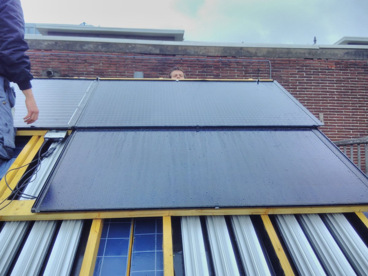 solartip's tweet photo. Samen met https://t.co/oCNuOqLvzP #vangaslos het kan! Met @OptiSolarPVT en https://t.co/IjeaVwqmCQ plus optioneel @VELUX daglicht ook fraai https://t.co/ehGl3hwsZ8