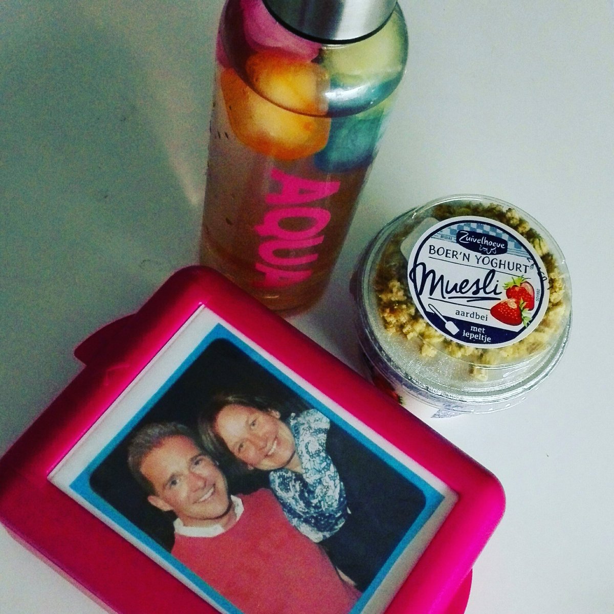 SandraSchoute's tweet photo. Dat gaat smaken in de pauze... Back to school. #Christoff https://t.co/GomC7rKsaC