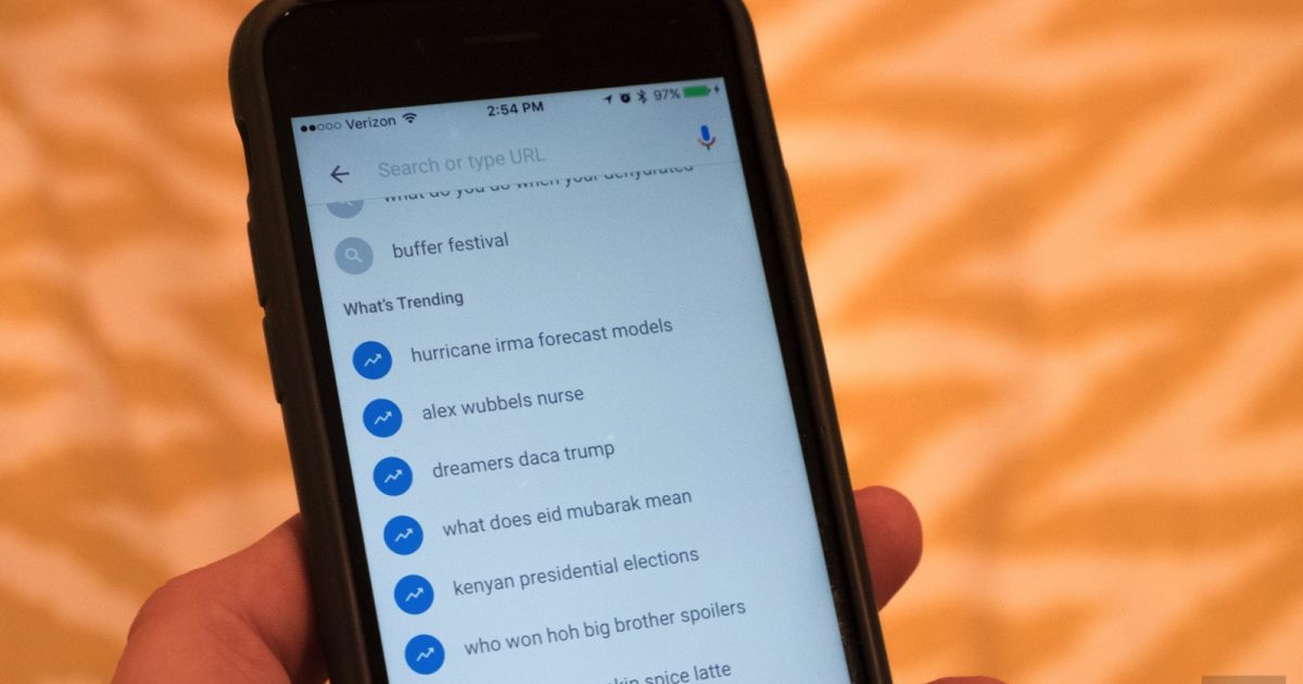 AlnaderTaym's tweet photo. Google's iOS app now shows trending searches
https://t.co/Q8agASXsqc https://t.co/lUXZknkD1O
