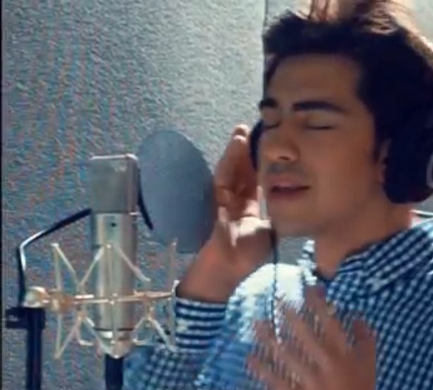 Ice_Cubes101's tweet photo. New album for @derrickleander please... @gmanetwork @RealGMARecords https://t.co/28P4edJGbI