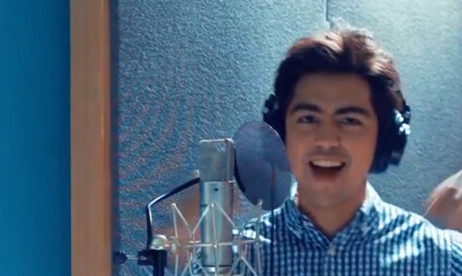 Ice_Cubes101's tweet photo. New album for @derrickleander please... @gmanetwork @RealGMARecords https://t.co/28P4edJGbI