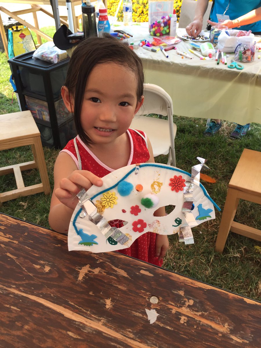 CorinneTakara's tweet photo. Creative makers at @Sjmakerfaire braved the heat and designed light up paper masks at @AlumRockEF booth. https://t.co/yWyPrPh5ma
