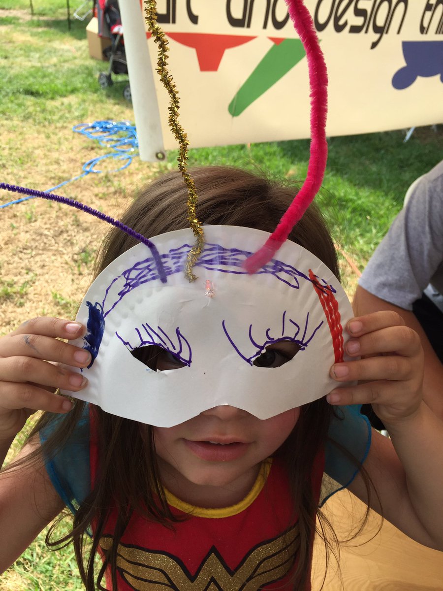 CorinneTakara's tweet photo. Creative makers at @Sjmakerfaire braved the heat and designed light up paper masks at @AlumRockEF booth. https://t.co/yWyPrPh5ma