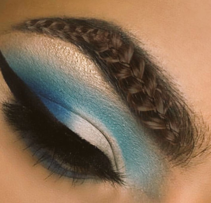 Cathey2017's tweet photo. #BraidedEyebrows #NewTrend #Instabrow #wavybrows #braids #trendalert #wierdmakeuptrend #instaeyebrow https://t.co/xfWiAWrWl4 https://t.co/9KRUTSgjFr