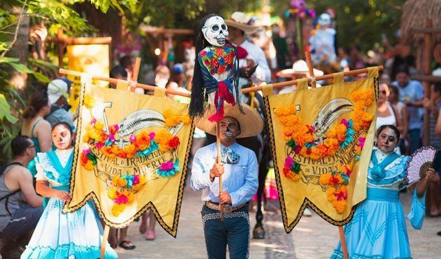 LaParejaViajera's tweet photo. #Xcaret presentó el 12° Festival de Vida y Muerte - Vía @LaParejaViajera @XcaretPark https://t.co/pOaMq2zcjR https://t.co/cEkg7zqaPA