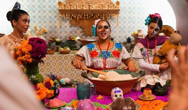LaParejaViajera's tweet photo. #Xcaret presentó el 12° Festival de Vida y Muerte - Vía @LaParejaViajera @XcaretPark https://t.co/pOaMq2zcjR https://t.co/cEkg7zqaPA