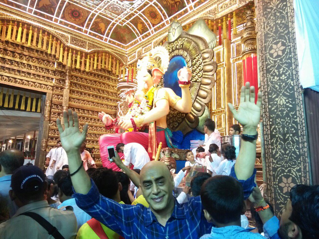 Anand aa gaya Lal Bagh cha raja ke darshan karke🙏