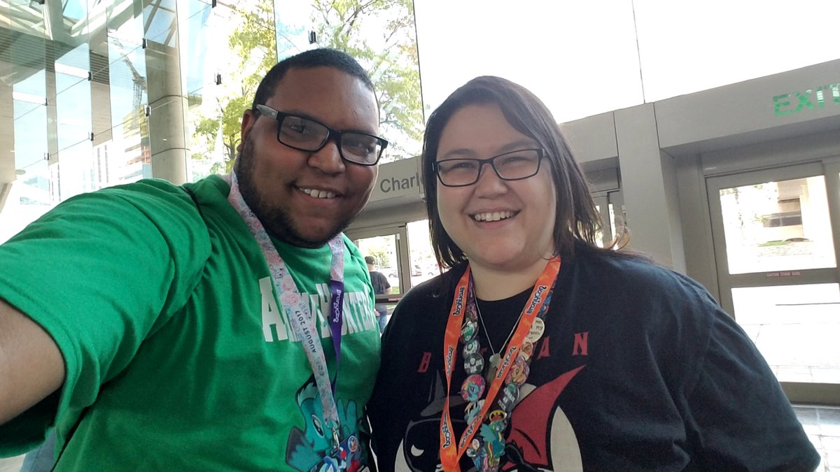 AchieveHunter1's tweet photo. @BronyCon @TheLostNarrator and Magpiepony, make the best of your lives and your future. #LostMag #bronycon2017 https://t.co/0fjLZqFB7C