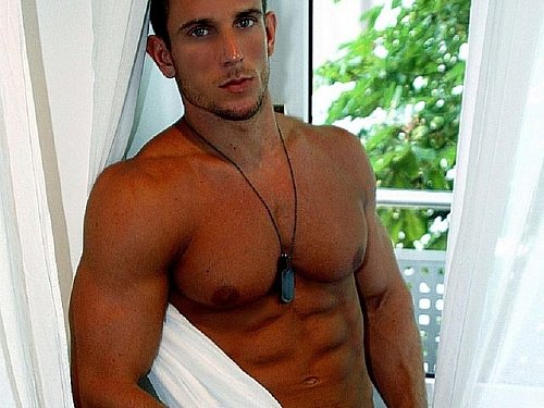 #Gaymuscle #live #musclecam Stefano at https://t.co/zDbZsDyOz5! https://t.co/401ZMN0zN7