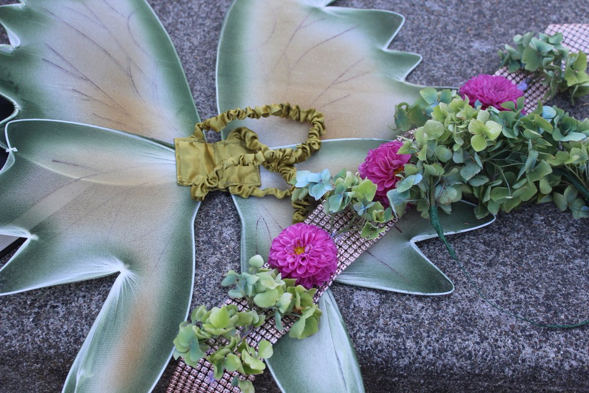 Bespoke Blossoms tweet media
