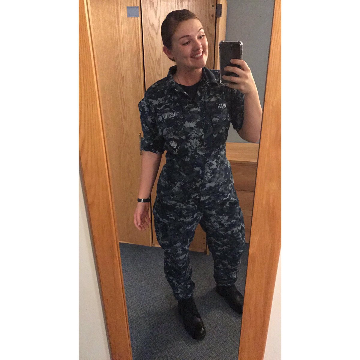 sarabear255's tweet photo. #navy #subschool https://t.co/9BUfkke6It