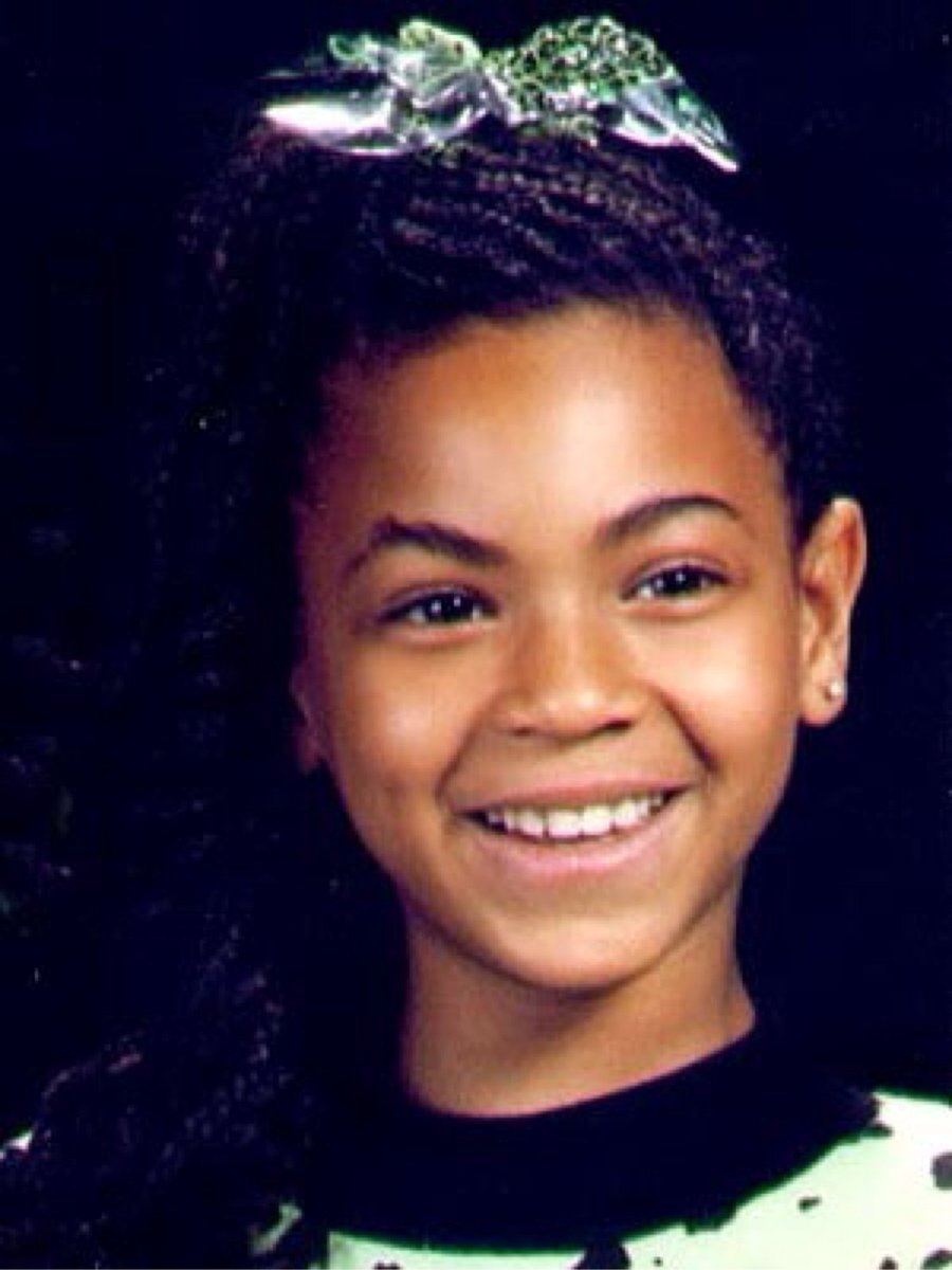 fouryonce's tweet photo. A FICHA AINDA NãO CAIU DE QUE MEU NENÉM PRECIOSO ESTÁ COMPLETANDO 36 ANINHOS, EU TE AMO DEMAIS MEU AMOR 😭❤️ #HappyBirthdayBeyonce https://t.co/BI9G8mKkrY