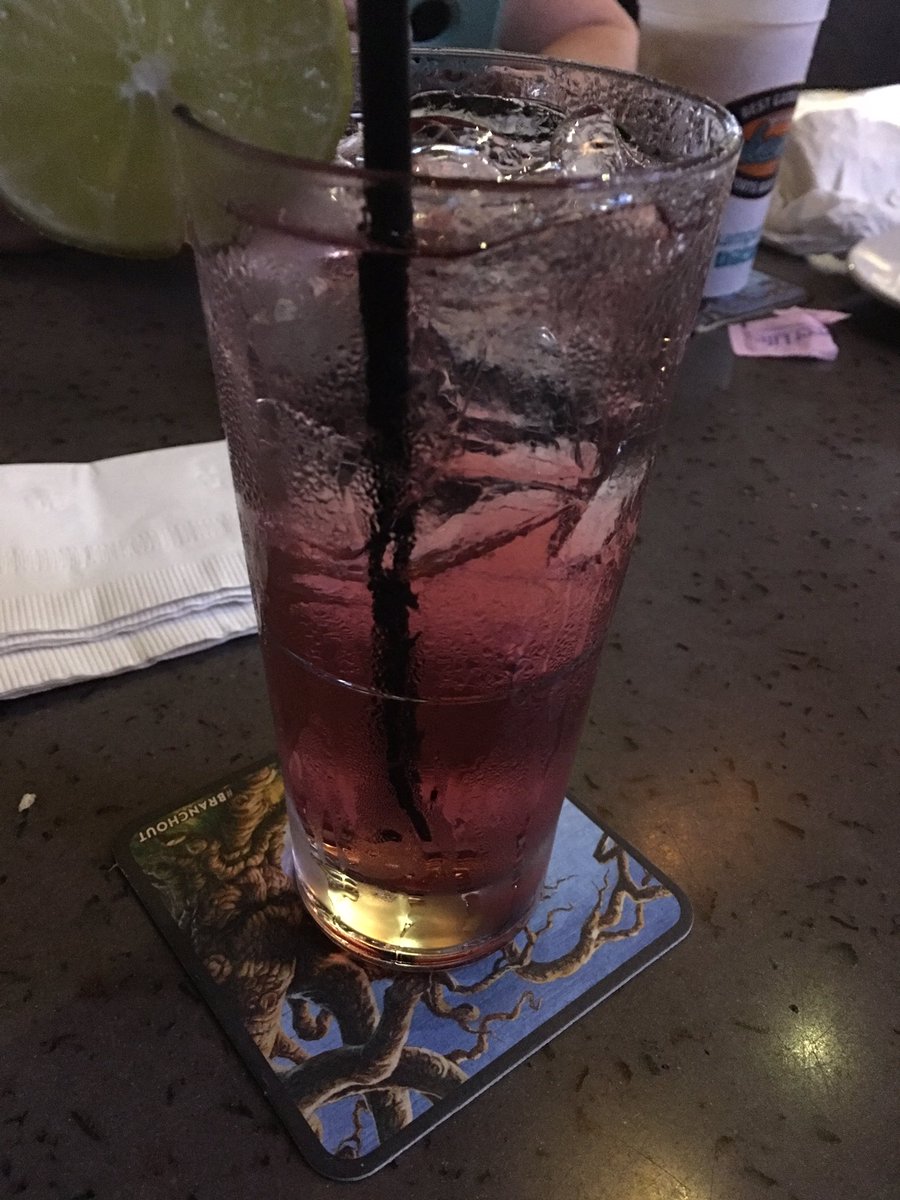 tslunscripted's tweet photo. Because I just finished @Power_STARZ #PowerTV #PowerFinale #TeamTommy #vodka @JosephSikora4 @OmariHardwick @naturinaughton 🔥🔥💋 https://t.co/u7SS1f24d7