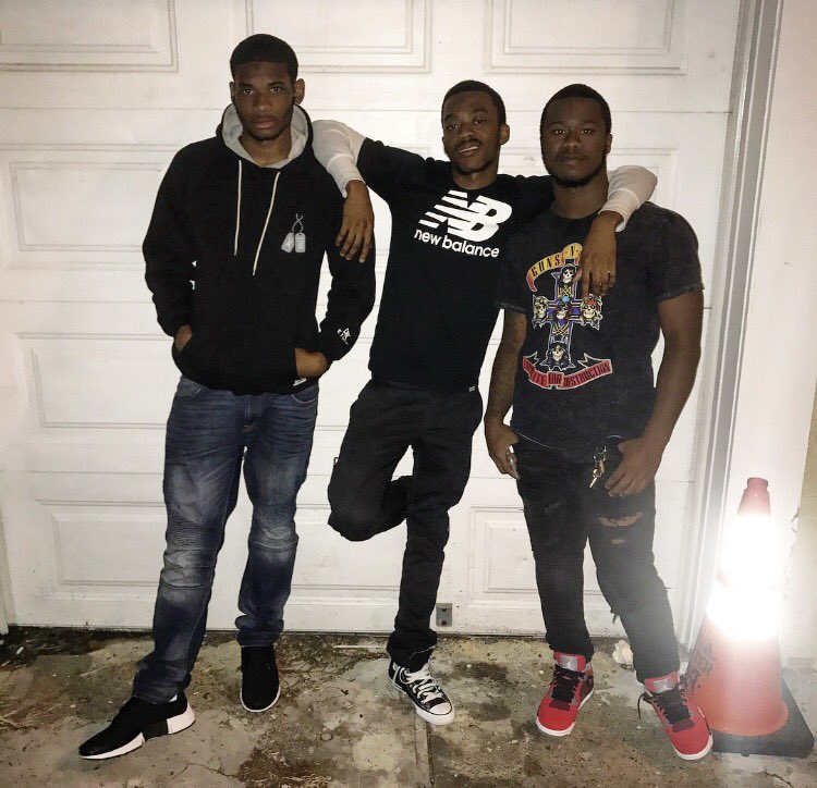 2realysn's tweet photo. In th #Trenches gettin Back at it!! https://t.co/dF68mLkjBm