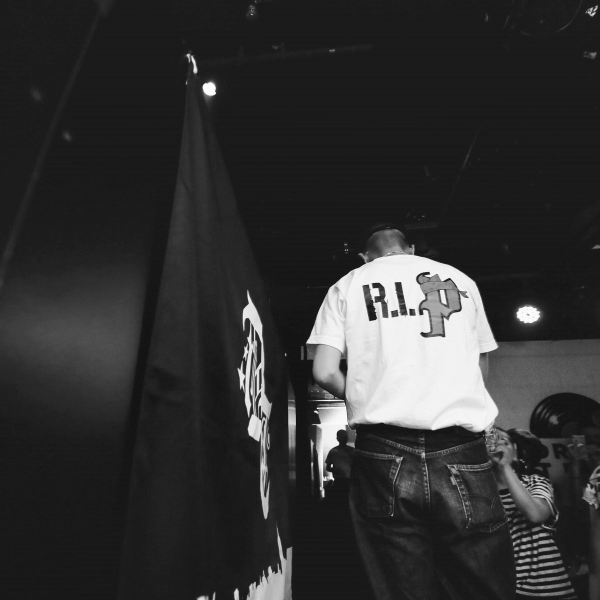 sox_dsb's tweet photo. 昨土曜”COMPLEX” @flex_lounge 有難うございました!音楽を続ける理由がまた一つ増えたので、JUNKと共に変わらず、やっていこうと思います。#RIPJUNK @Jung_The_Illson
#SocksMob #靴下会 #dstealthbank https://t.co/d81hrpG6vV