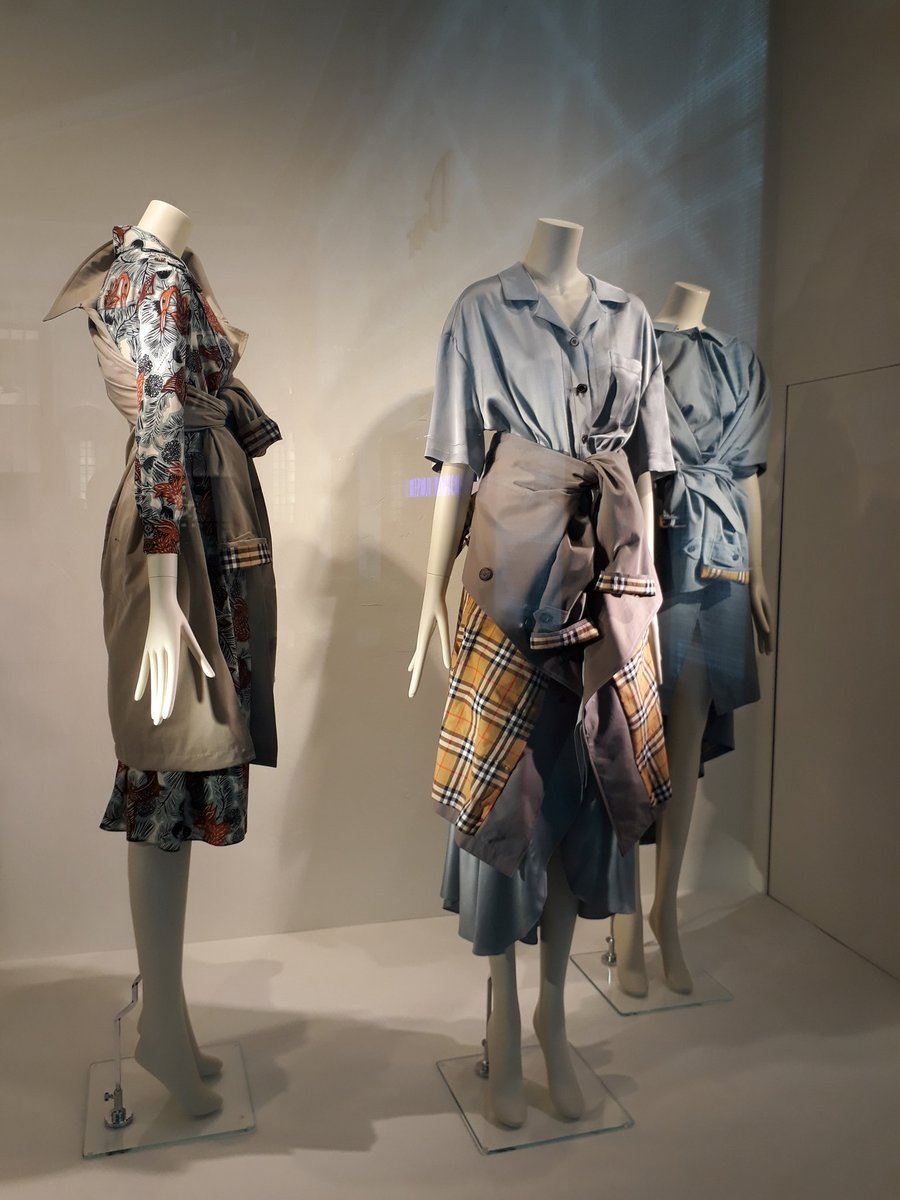 alexalarcon77's tweet photo. @Burberry #greatwindows #AMAZING #stylist #justperfect #bravo https://t.co/wMc6mLTw39