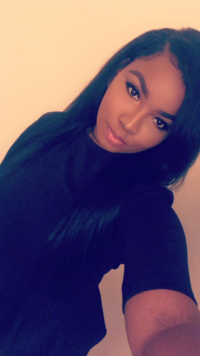 _BarbieKristina's tweet photo. Wait a min, I'm cute let me strike a pose 📸 😝#covergirlmade #mnyitlook #blackradiancebeauty Go see 👇🏾👇🏾What I used 
https://t.co/RYwlf4rF8D https://t.co/bxKVOg0PvU