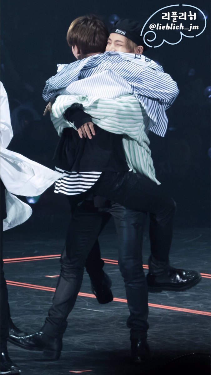 レラ A Twitter 仲良し クオズ 防弾少年団 Bts バンタン 방탄소년단 Jimin ジミン 지민 박지민 パクジミン 태태 テテ V 뷔 김태형 キムテヒョン Taehyung 태형 テヒョン Loveyourself T Co M8oiopuhqw