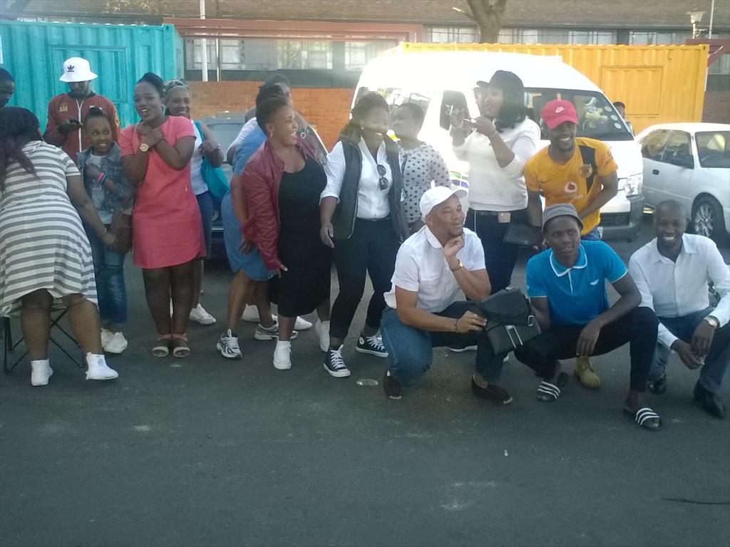 tkzer_jobe's tweet photo. @etvSunrise I had a great great Weekend with my Family as we had a Braai Yesterday at Mai Mai at Jozi! https://t.co/jTuVRAqbbY