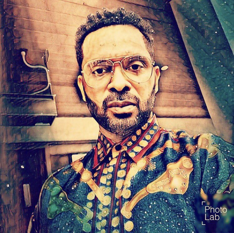 TheRealMikeEpps's tweet photo. Art imitating life! 💯 https://t.co/gwOtp6lQFI