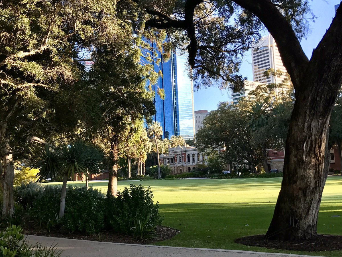 LCAPresident's tweet photo. #JusticeProject in Perth visiting w #ALSWA Children's Court talking high incidence of #FADS & Youth Engagement Program #auslaw https://t.co/Z1WCzm3vHF