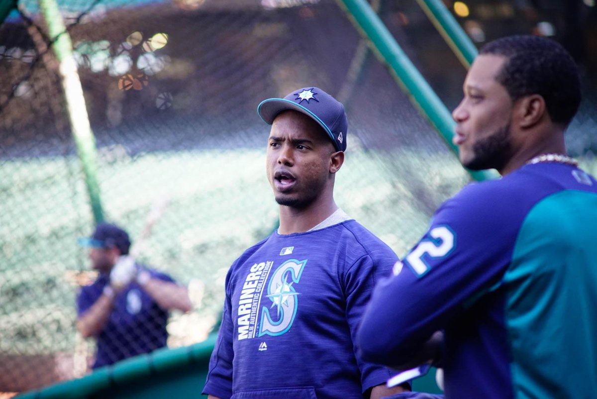 mariners wild card shirt