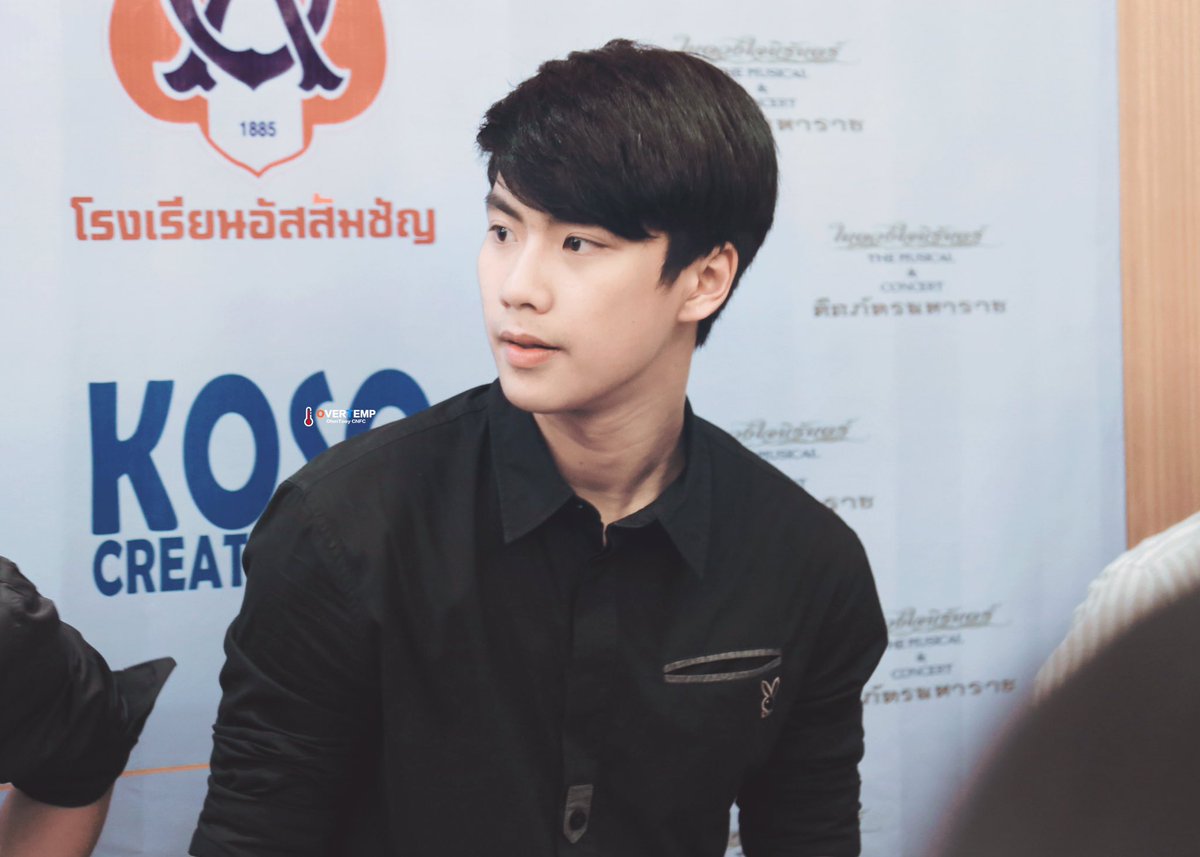 OverTempChinaFC's tweet photo. 💓There is such kind of people,who have gorgeous eyes and brows unintentionally.👇🏻👇🏻👇🏻

#ohmtoey #ohmpawat @ohmpawatt https://t.co/dchBbQffyL