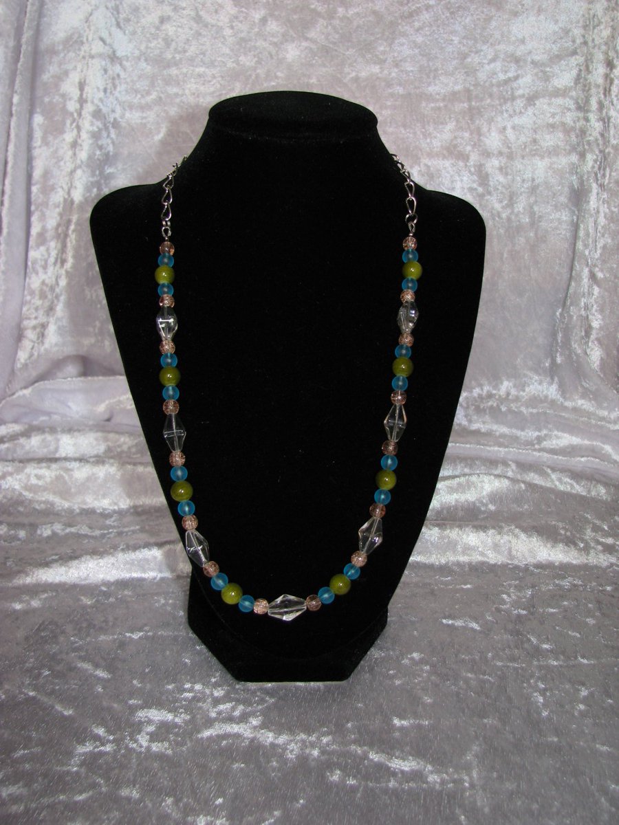 randomjewelry's tweet photo. Olive Green, Pink, Dark Aqua Blue Beaded and Chain Necklace https://t.co/djMcdVtA5P #RandomJewelry #BrightSilver https://t.co/wUXj1ZbPtO