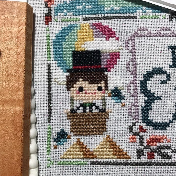 stitchedbyjessa's tweet photo. Finished the April block today - around the world in 80 days ☺️ #happilyeveraftersal #thefrostedpumpkinstitchery #slowstitcher #crossstitch… https://t.co/AuwTtt2uDC