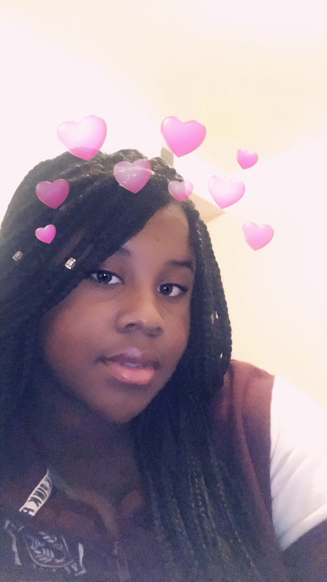 mosthatedbee_'s tweet photo. beeGIRL🐣! https://t.co/9jZCKap3uo