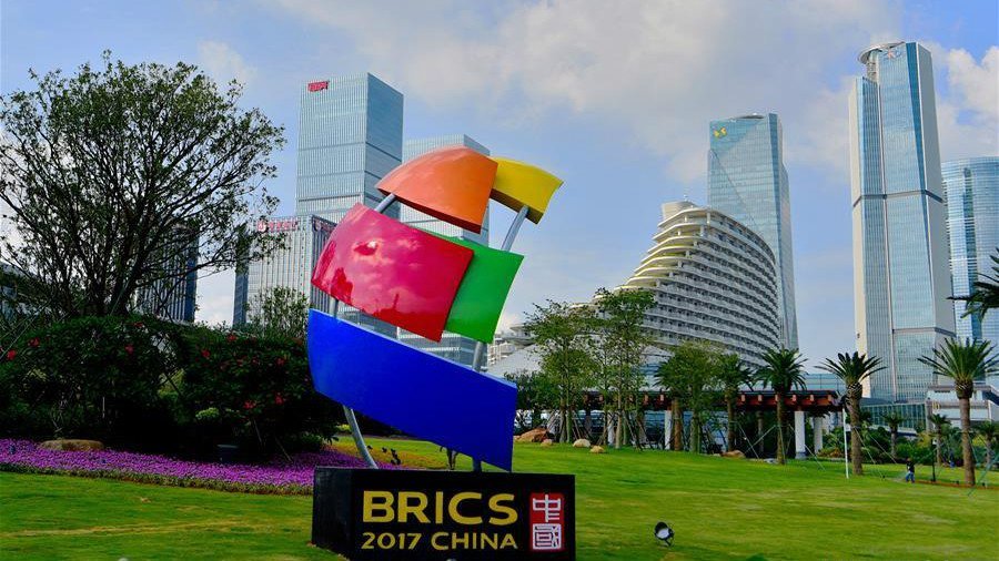 #XiJinping: China will contribute 4 mln USD to NDB project preparation facility to support business operation of the bank #BRICS #BRICS2017