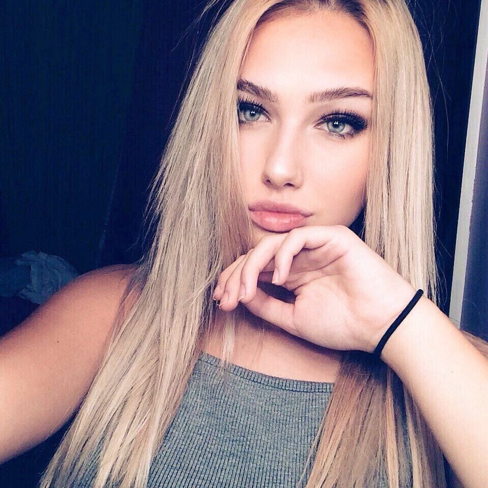 Gorgeous Girls tweet media