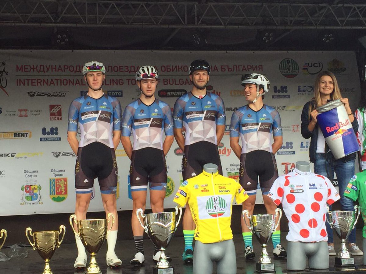 13_TEAM_13's tweet photo. A hard stage 1 for the boys. A day filled with attacks and splits. π₯ Kudos for getting through a tough days, okes! π https://t.co/yr3fdALxUD