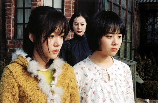 renbyrd's tweet photo. Day 3 of #60daysofhorror: A Tale of Two Sisters (2003, S. Korea). Director Kim Jee-woon | Cinematographer Lee Mo-gae https://t.co/j5OO1tN5fC