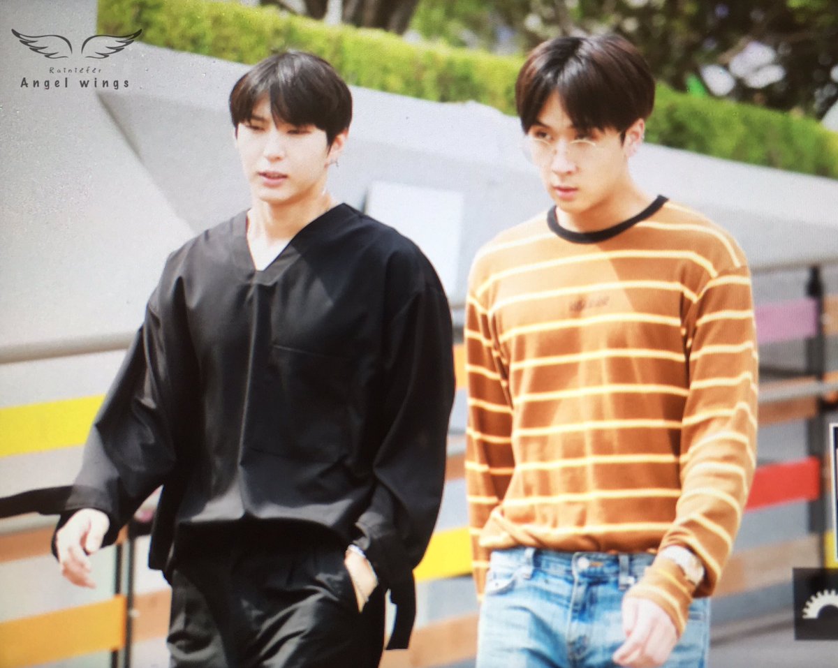 170904 이수지의가요광장  되근 프리뷰 
❤️❤️❤️

#VIXXLR  #VIXX #빅스 #빅스LR 
#LEO #레오 #택운 #정택운 #라비 #RAVI #김원식 #원식 
<a href="/AceRavi/">ㅡ</a> <a href="/JUNGTW_LEO/">VIXX_LEO 정택운</a>