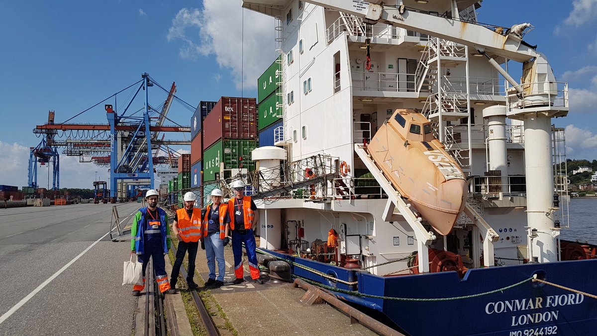 BartTuki's tweet photo. #BALTICACTIONWEEK #2017 #INSPECTION #CONMARFJORD #HAMBURG #ITF #ETF #FOC #ITFDOCKERS #ETFDOCKERS #VERDI @BartTuki @roos_christian https://t.co/uStROpH1c9