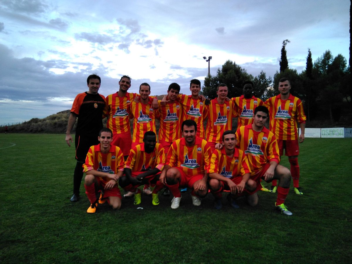 Derrota por 2 - 0 ayer en el Zafranal de Alcalá de Gurrea. Muy bien el equipo en líneas generales, pero sin suerte de cara a puerta.