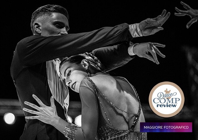 dancecompreview's tweet photo. 2017’s WDSF Latin Hairstyle Trends - https://t.co/byzUYXL40g
#dcr #dancecompreview https://t.co/tiwEQxaGdF