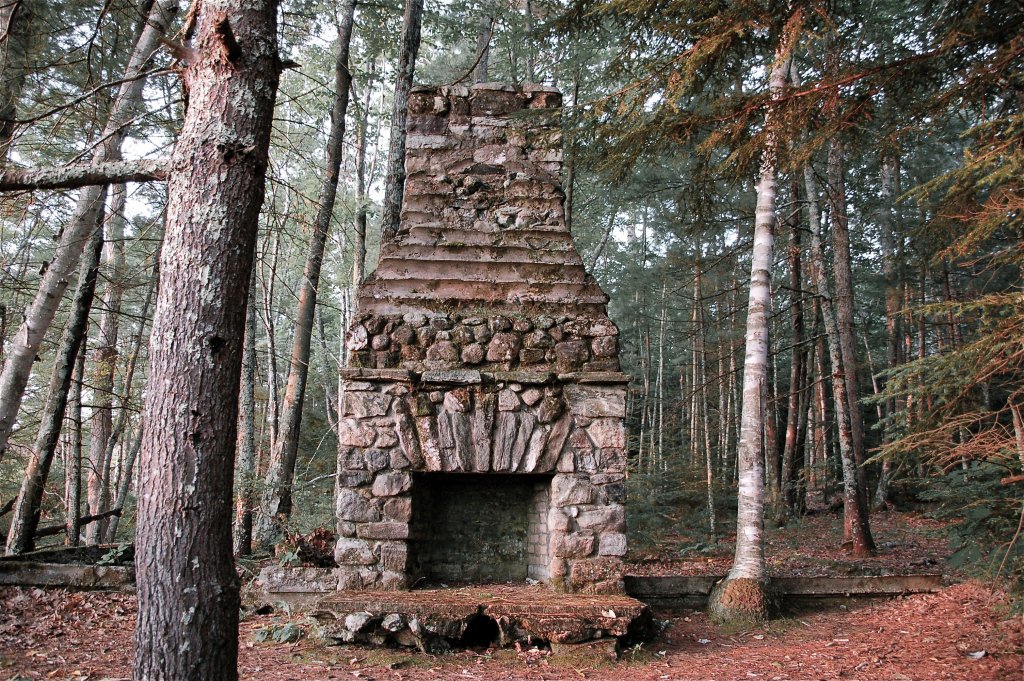 NorthQuabbinite's tweet photo. Bassettville Part II: Hackett’s Lodge https://t.co/yuJ1LrNRNt https://t.co/HIwxFTugNE