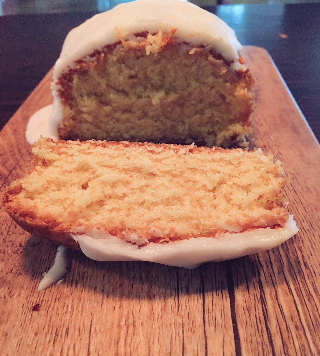 #MondayFunday #homemadecakes #CoffeeMorning #lemondrizzle