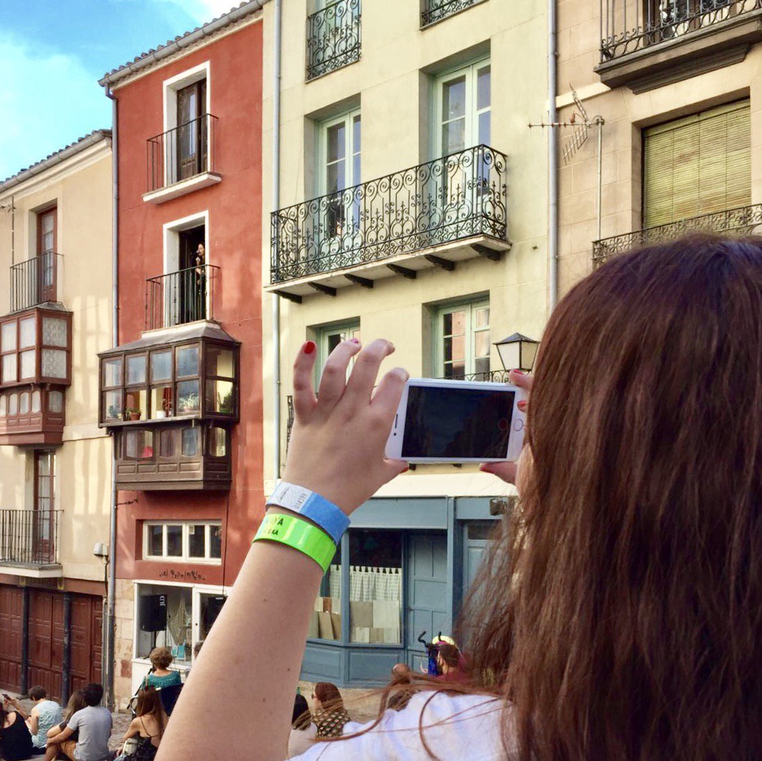 FestiBalcZamora's tweet photo. ¿Tienes fotos o vídeos de #FestiBalc2017? Háznoslos llegar por aquí o a festibalc@gmail.com, que estamos pensando en algo bonito... :) https://t.co/RrJWS81vwb