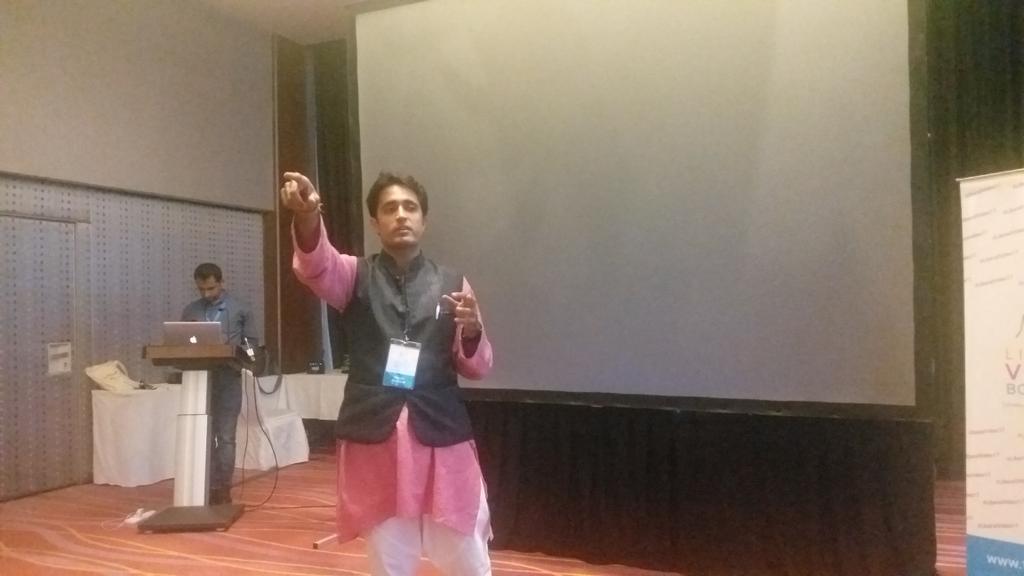 pradip103's tweet photo. Happy to participate in #liberalbootcamp. Relieved 2 know @jankibaat1 following best practices.@meinardus u awesome. @FNStylecom thanku. https://t.co/BoIJSwlsmf